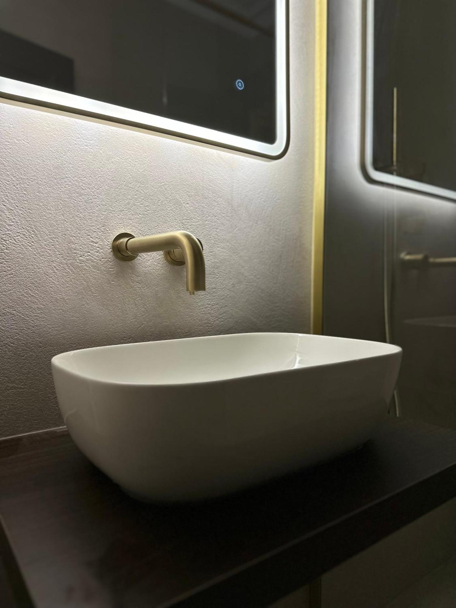 Magistrates Penthouse Suite - Town Centre Apartments With Spa 莫珀斯 外观 照片