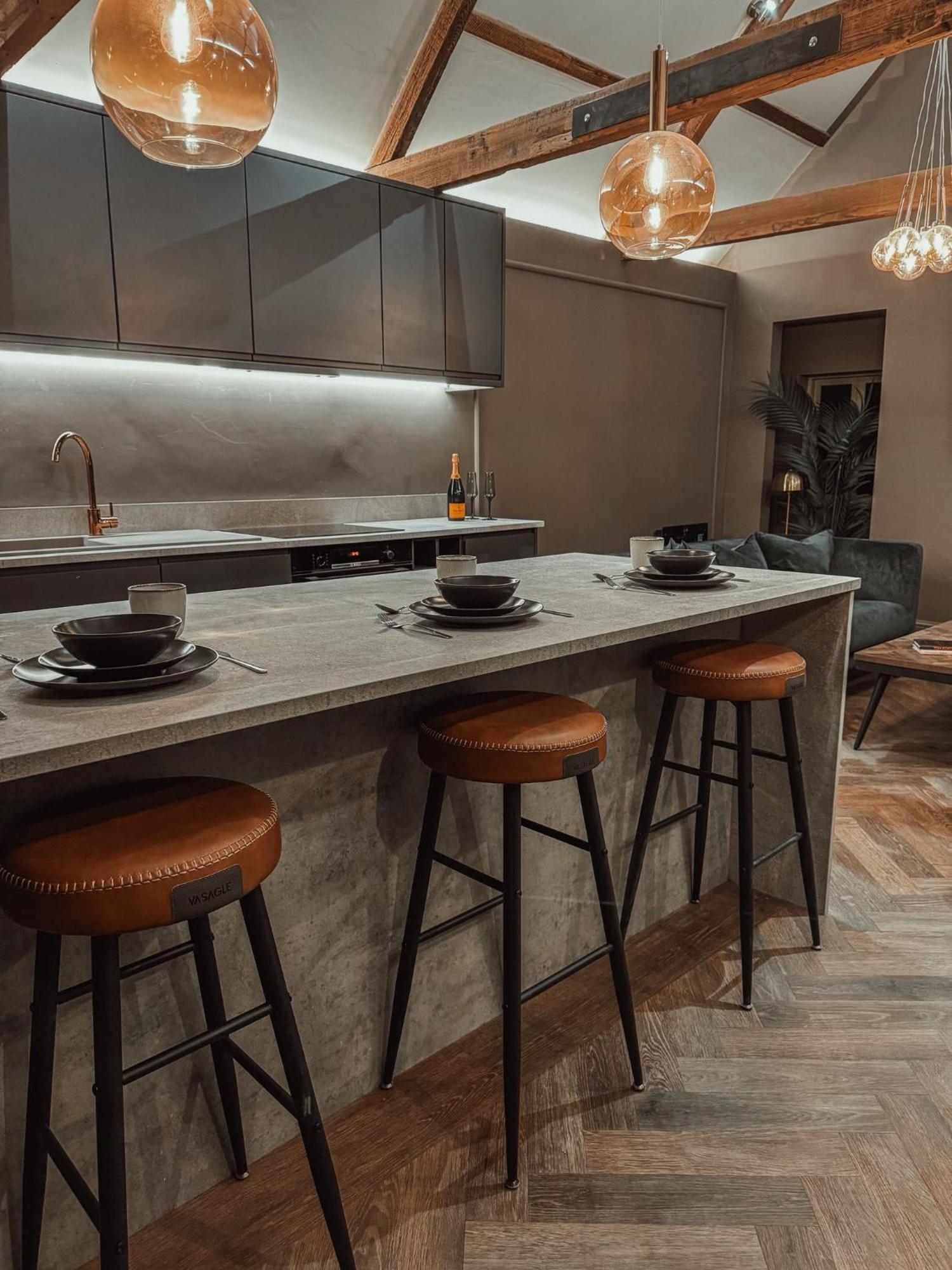 Magistrates Penthouse Suite - Town Centre Apartments With Spa 莫珀斯 外观 照片